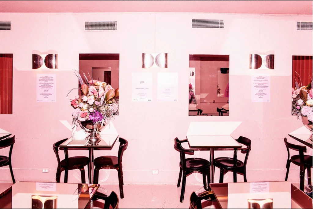 X-Glass_pinkspace