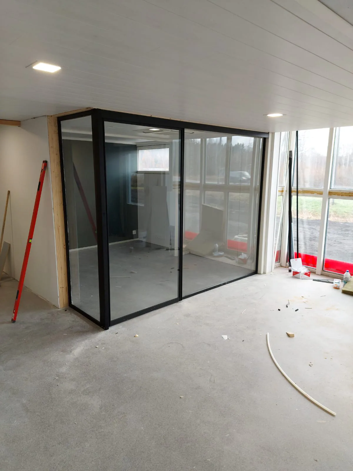 Referenssit Liukuovet Toimistoon Photo 2021 10 27 10 58 19 – X-Glass